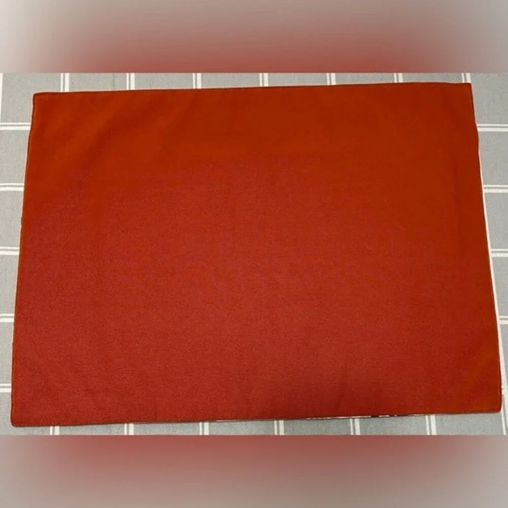 Set of 4) cloth placemats beautiful vibrant colors and a sturdy durable fabric